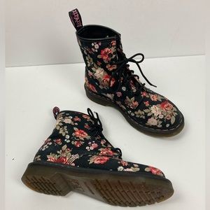 Dr Marten 1460 Victorian Floral Canvas Black 8 RARE